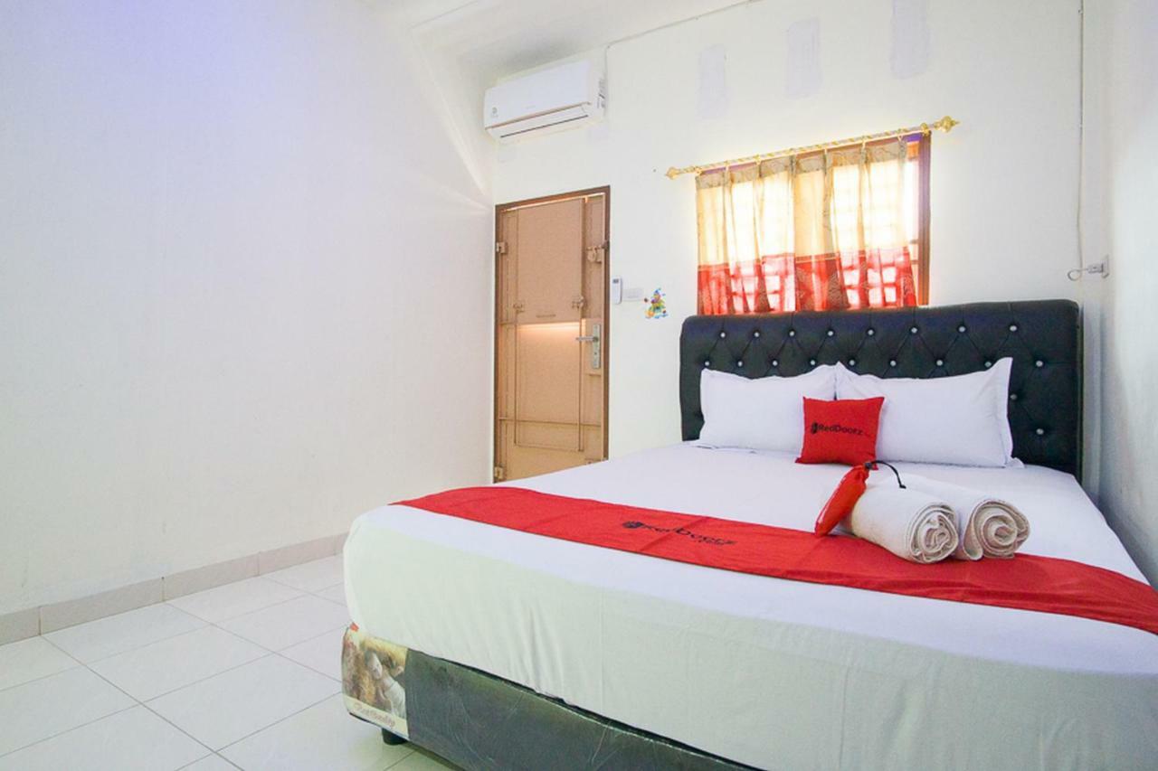 RedDoorz @ Pematangsiantar 2 Hotell Eksteriør bilde